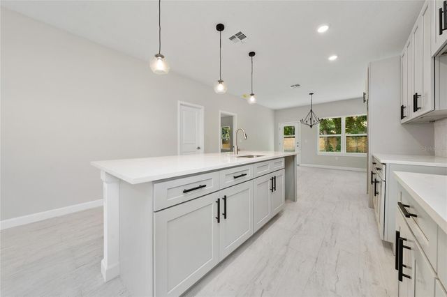 1039 37TH STREET, Orlando, FL 32805