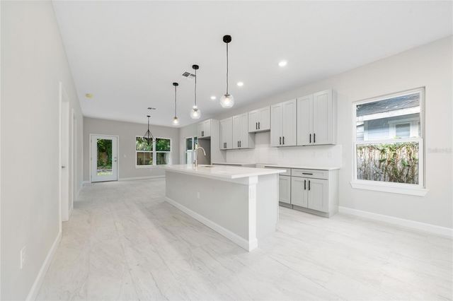 1039 37TH STREET, Orlando, FL 32805