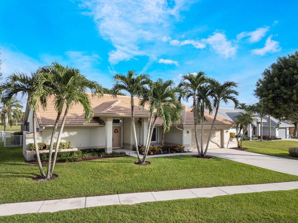 6840 Wedgewood Village Court, Lake Worth, FL 33463