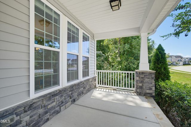 462 Walker Ranch Drive, Fuquay Varina, NC 27526