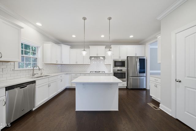 462 Walker Ranch Drive, Fuquay Varina, NC 27526