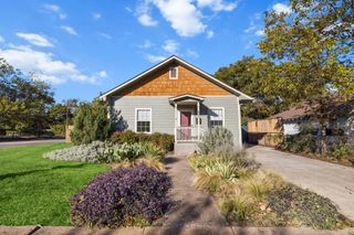 425 S Brighton Avenue, Dallas, TX 75208