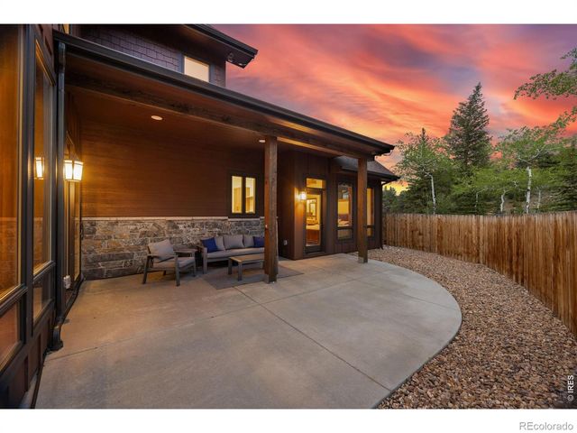 2742 Ypsilon Circle, Estes Park, CO 80517