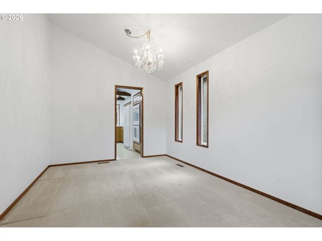 7250 Sw 28TH Ct, Beaverton, OR 97008