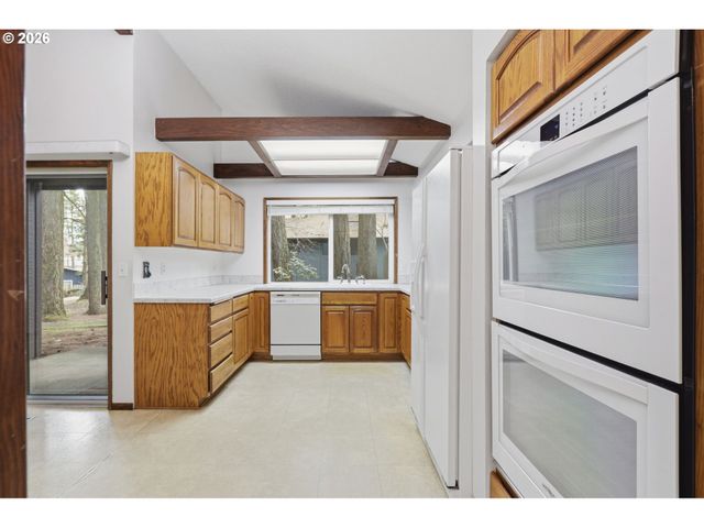 7250 Sw 28TH Ct, Beaverton, OR 97008