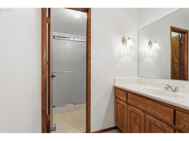 7250 Sw 28TH Ct, Beaverton, OR 97008