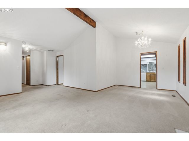 7250 Sw 28TH Ct, Beaverton, OR 97008