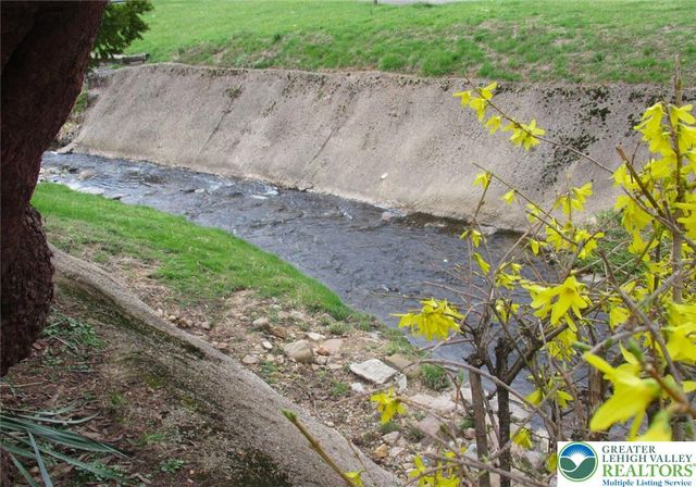 329 West Brookdale Street, Allentown City, PA 18103