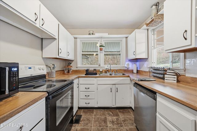 119 Old State Circle, Powell, TN 37849