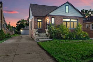 659 W Albert Street, Elmhurst, IL 60126