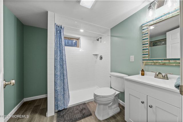 54 Roosevelt Avenue, Morganville, NJ 07751