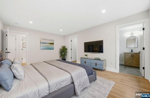 488 Dewey Avenue, Saddle Brook, NJ 07663