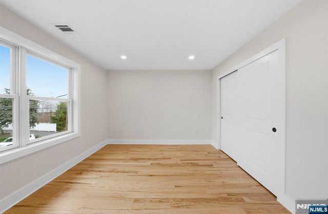 488 Dewey Avenue, Saddle Brook, NJ 07663