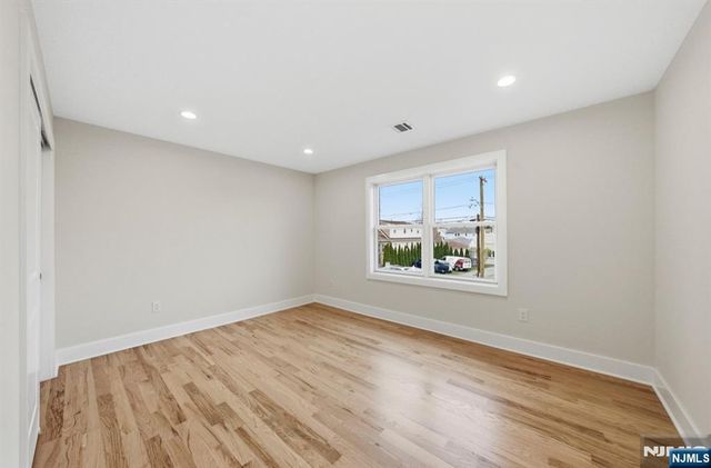 488 Dewey Avenue, Saddle Brook, NJ 07663