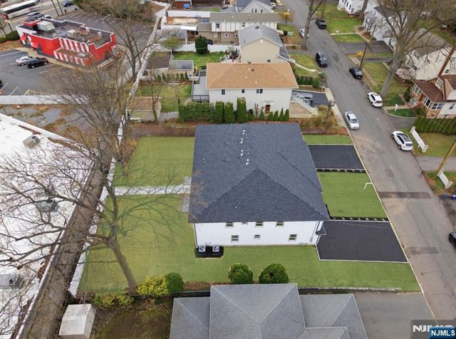 488 Dewey Avenue, Saddle Brook, NJ 07663