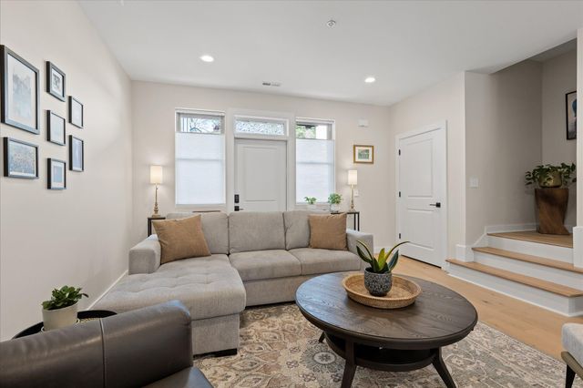 895 Cherokee Boulevard 105, Chattanooga, TN 37405