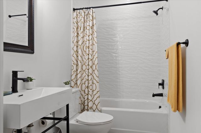 895 Cherokee Boulevard 105, Chattanooga, TN 37405