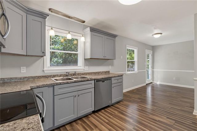 419 Dunham Massie DR, Hampton, VA 23669