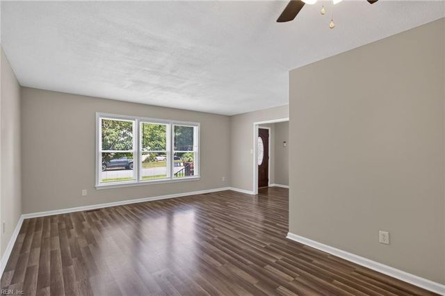 419 Dunham Massie DR, Hampton, VA 23669