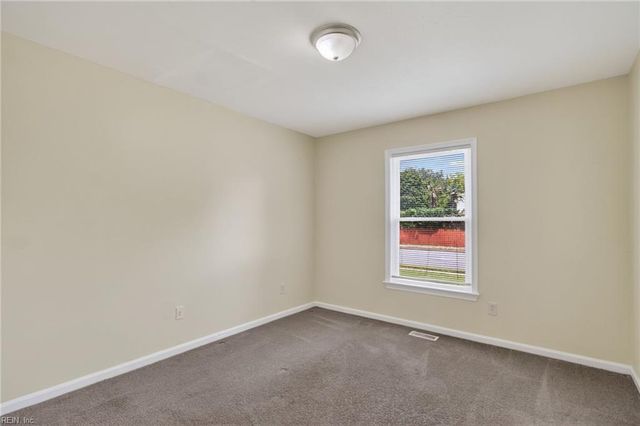 419 Dunham Massie DR, Hampton, VA 23669