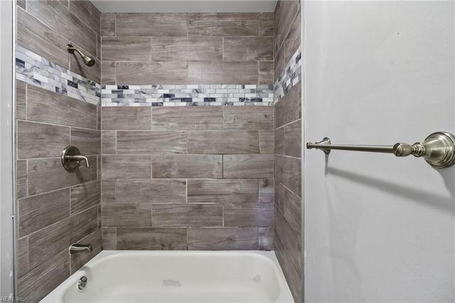 419 Dunham Massie DR, Hampton, VA 23669