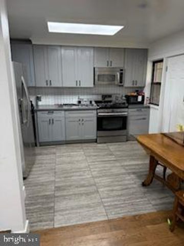 1511 HONAN ST, Chester, PA 19013