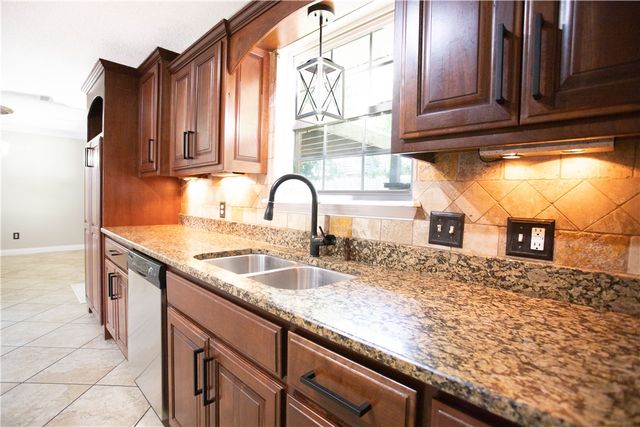 3826 Derrick Lane, Springdale, AR 72762