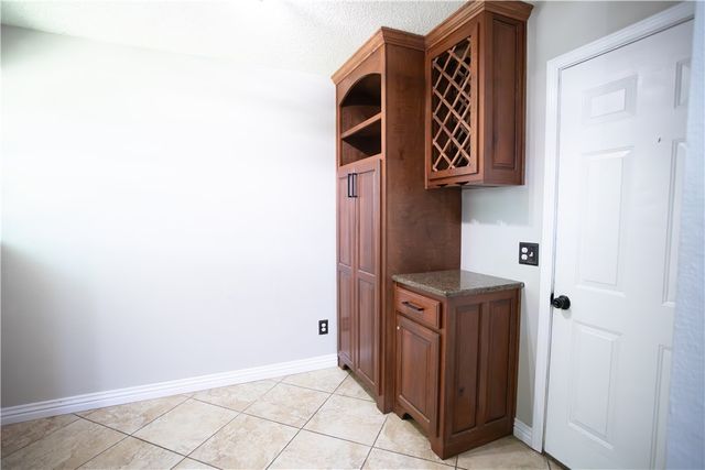 3826 Derrick Lane, Springdale, AR 72762