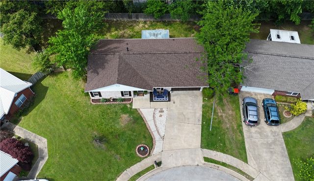 3826 Derrick Lane, Springdale, AR 72762