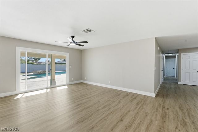 800 South Mallard Street, Las Vegas, NV 89107