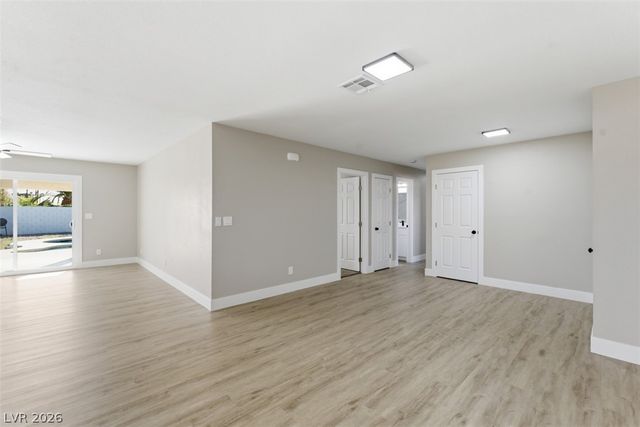 800 South Mallard Street, Las Vegas, NV 89107