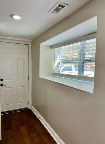 1307 SW Lorenzo SW Drive B, Atlanta, GA 30310