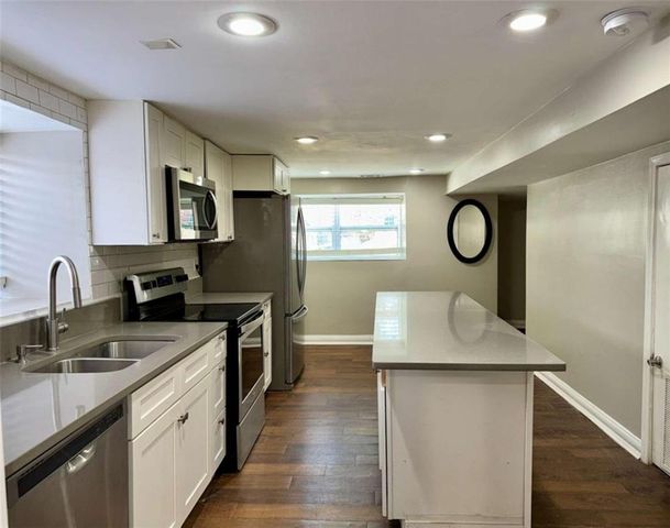 1307 SW Lorenzo SW Drive B, Atlanta, GA 30310