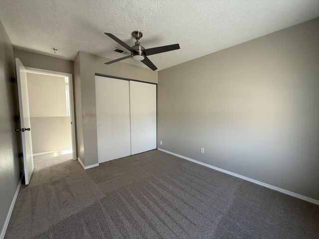 1401 Casa Roja Place NW, Albuquerque, NM 87120