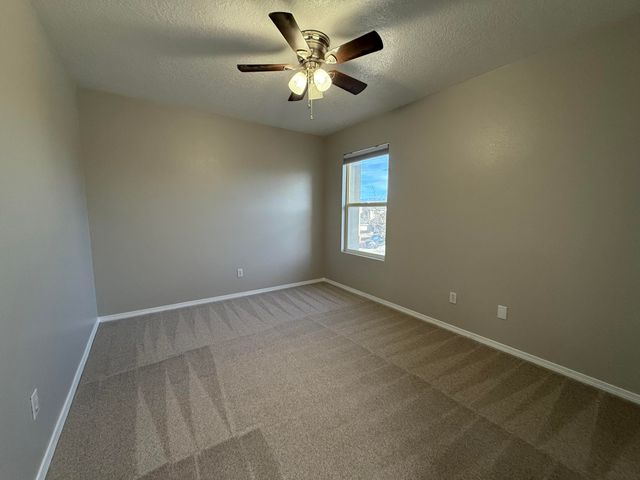 1401 Casa Roja Place NW, Albuquerque, NM 87120