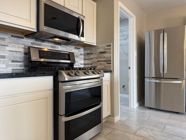 1401 Casa Roja Place NW, Albuquerque, NM 87120