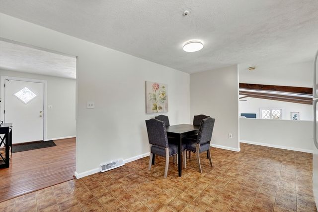 5 Shawsheen Street, Tewksbury, MA 01876