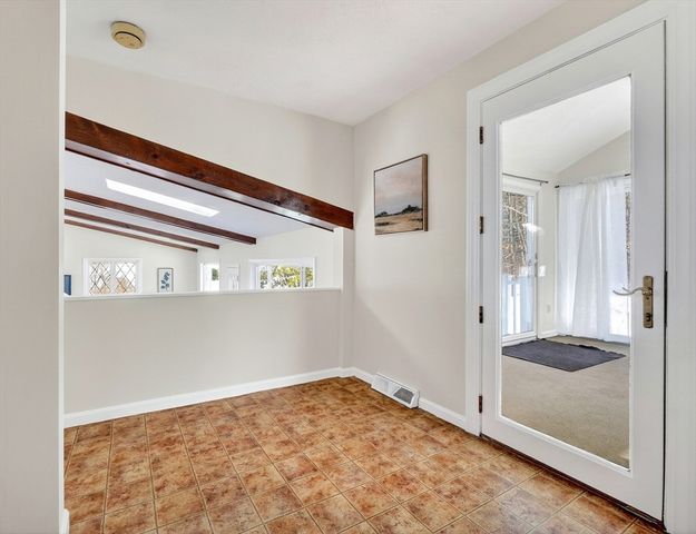 5 Shawsheen Street, Tewksbury, MA 01876