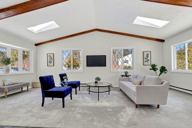 5 Shawsheen Street, Tewksbury, MA 01876