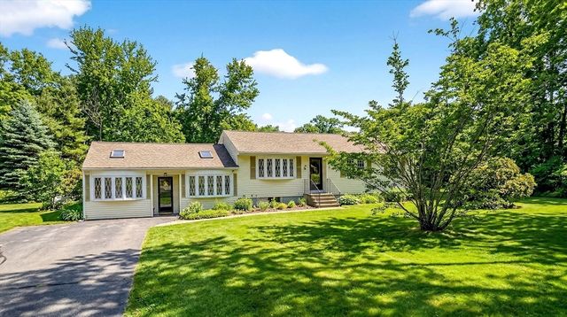 5 Shawsheen Street, Tewksbury, MA 01876
