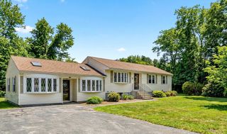 5 Shawsheen Street, Tewksbury, MA 01876