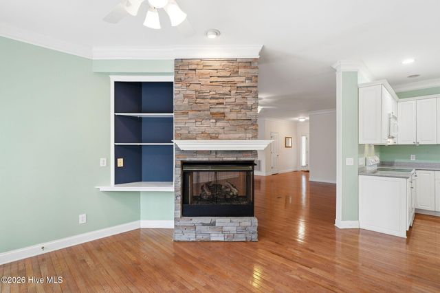 214 Longleaf Drive, West End, NC 27376