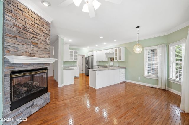 214 Longleaf Drive, West End, NC 27376