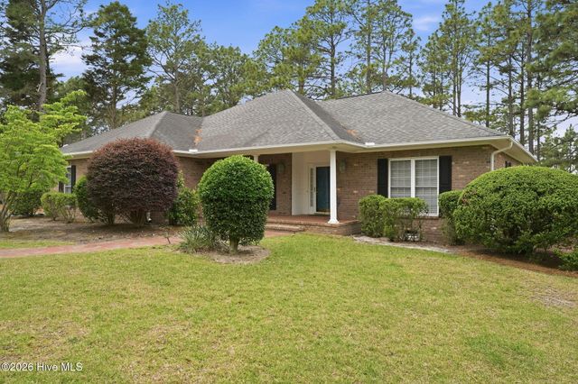 214 Longleaf Drive, West End, NC 27376