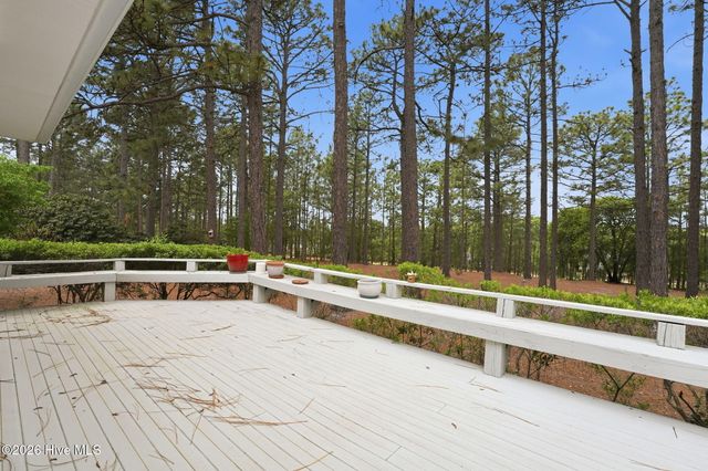 214 Longleaf Drive, West End, NC 27376