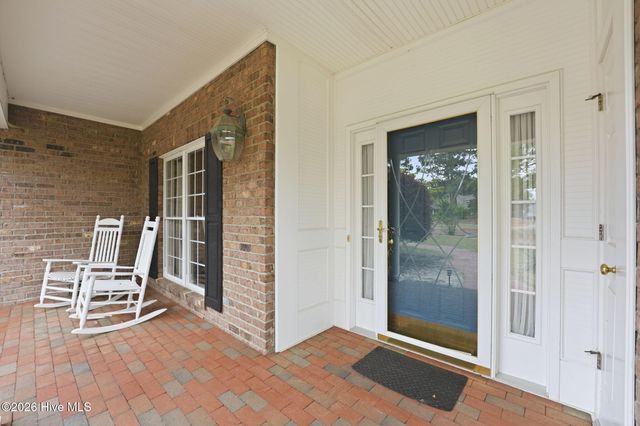 214 Longleaf Drive, West End, NC 27376