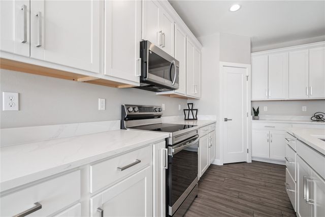 1359 Cedar Springs Dr, Marion, IA 52302