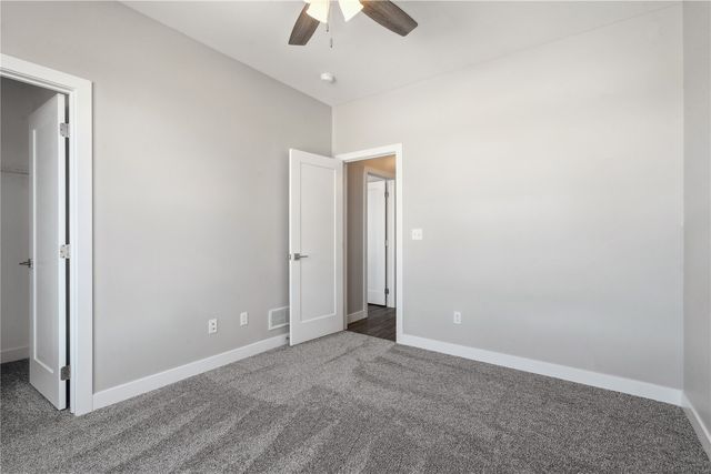 1359 Cedar Springs Dr, Marion, IA 52302