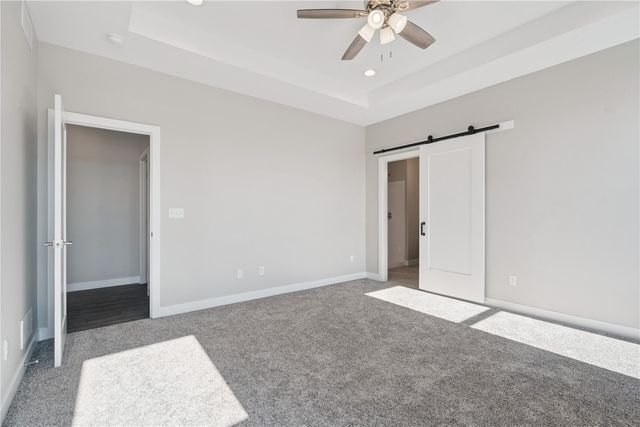 1359 Cedar Springs Dr, Marion, IA 52302