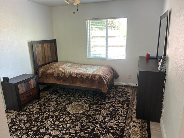 5839 Palm Ave, Sacramento, CA 95841